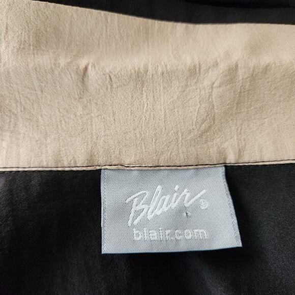 Blair Windbreaker Jacket Black/Tan Embroidered Flowers - Picture 10 of 11